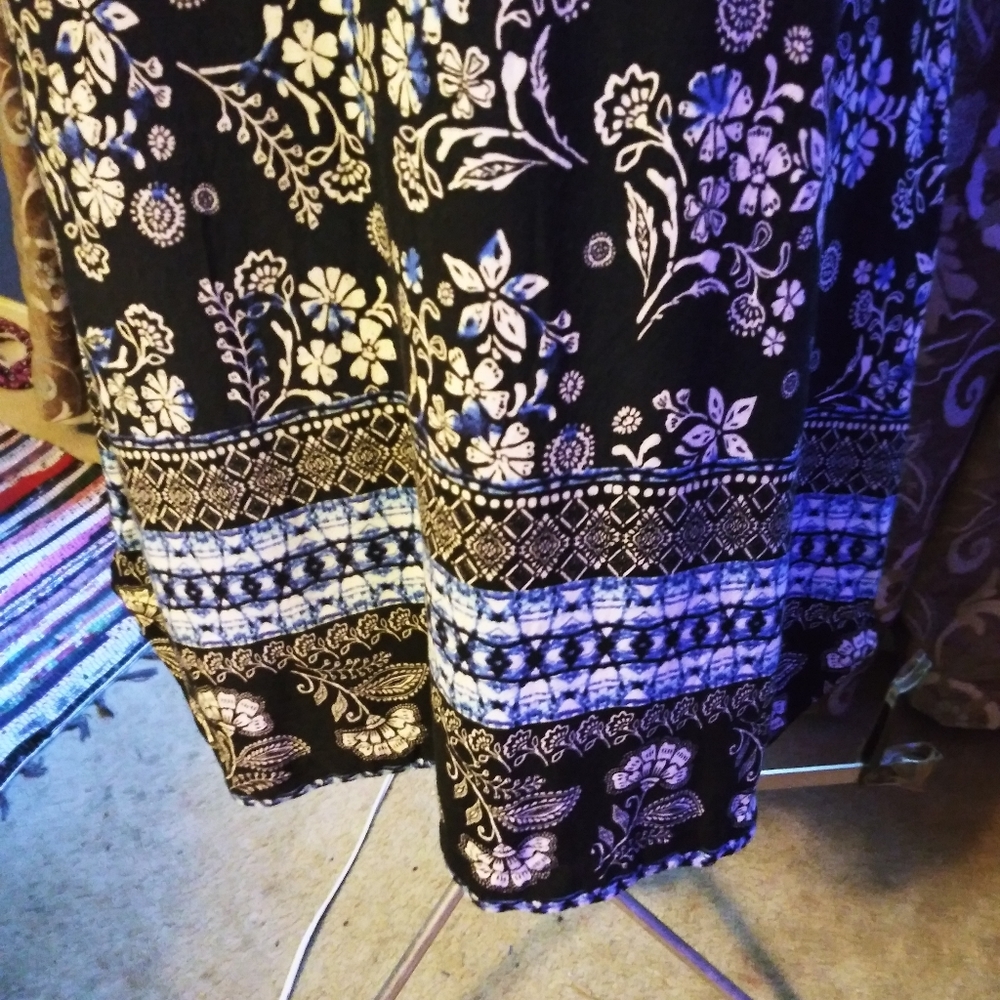 Dress - Picture 3 of 8